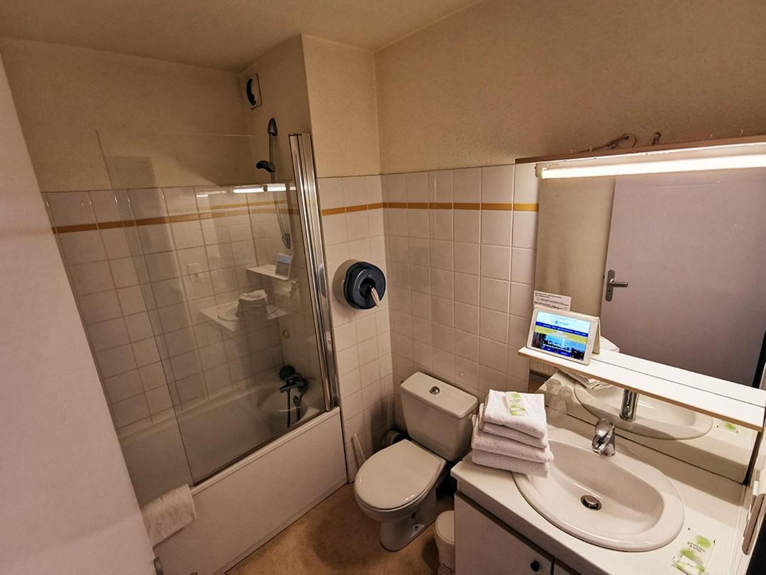 Hotel De La Poste La Cavalerie Ngoại thất bức ảnh